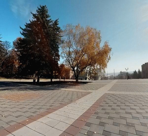 Банкомат Сбербанка России по адресу пл. Ленина,  13